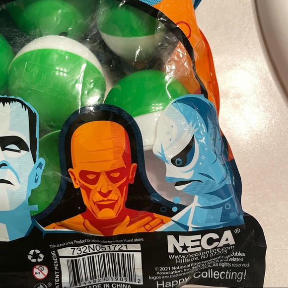 NECA Universal Monsters Second Editions Toy Capsules Collectibles Prize Eggs - Picture 3 of 7